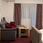 Muska Voda Отель 3*
