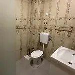 Muska Voda Отель Kladanj